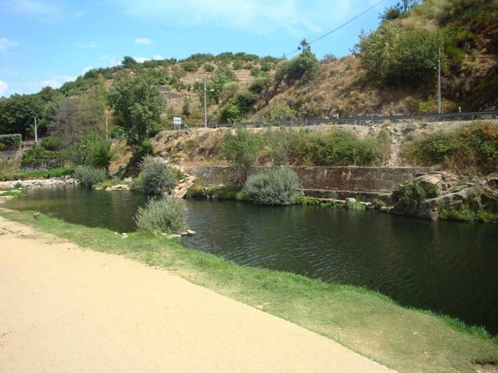Casa rural para 8 personas, con jardín y piscina en Provincia de Cáceres - 2