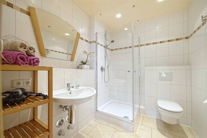 Ferienwohnung für 4 Personen, mit Balkon/Terrasse und Terrasse, mit Haustier in Rimsting - 3