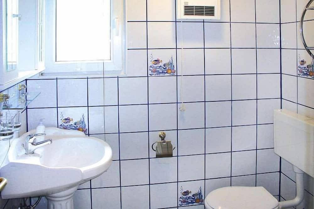 Doppelbungalow am Black Lake, Schwarz in Schwarz, Mecklenburgische Seenplatte