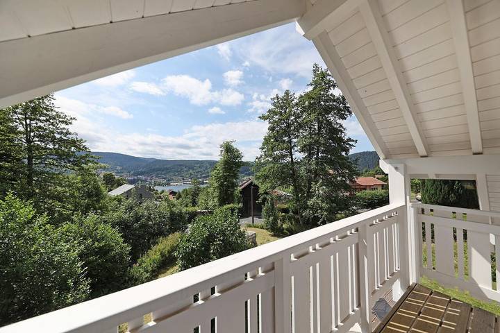 Ferienhaus für 6 Personen, mit Balkon und Garten sowie Seeblick in Lothringen - 2