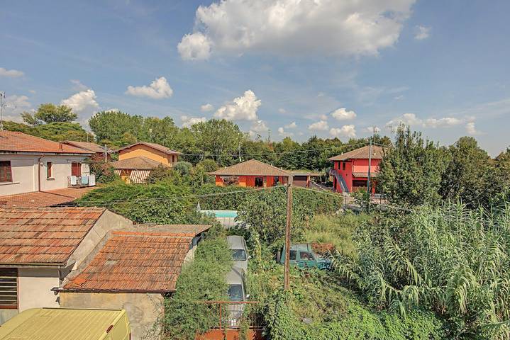 Appartamento intero, Appartamento 'Regina House Vigevano' con Balcone, Wi-Fi e Aria Condizionata in Vigevano, Provincia di Pavia