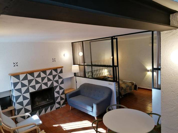 Casa rural para 3 personas, con jardín además de vistas y piscina, Se admiten mascotas en Laroles - 4