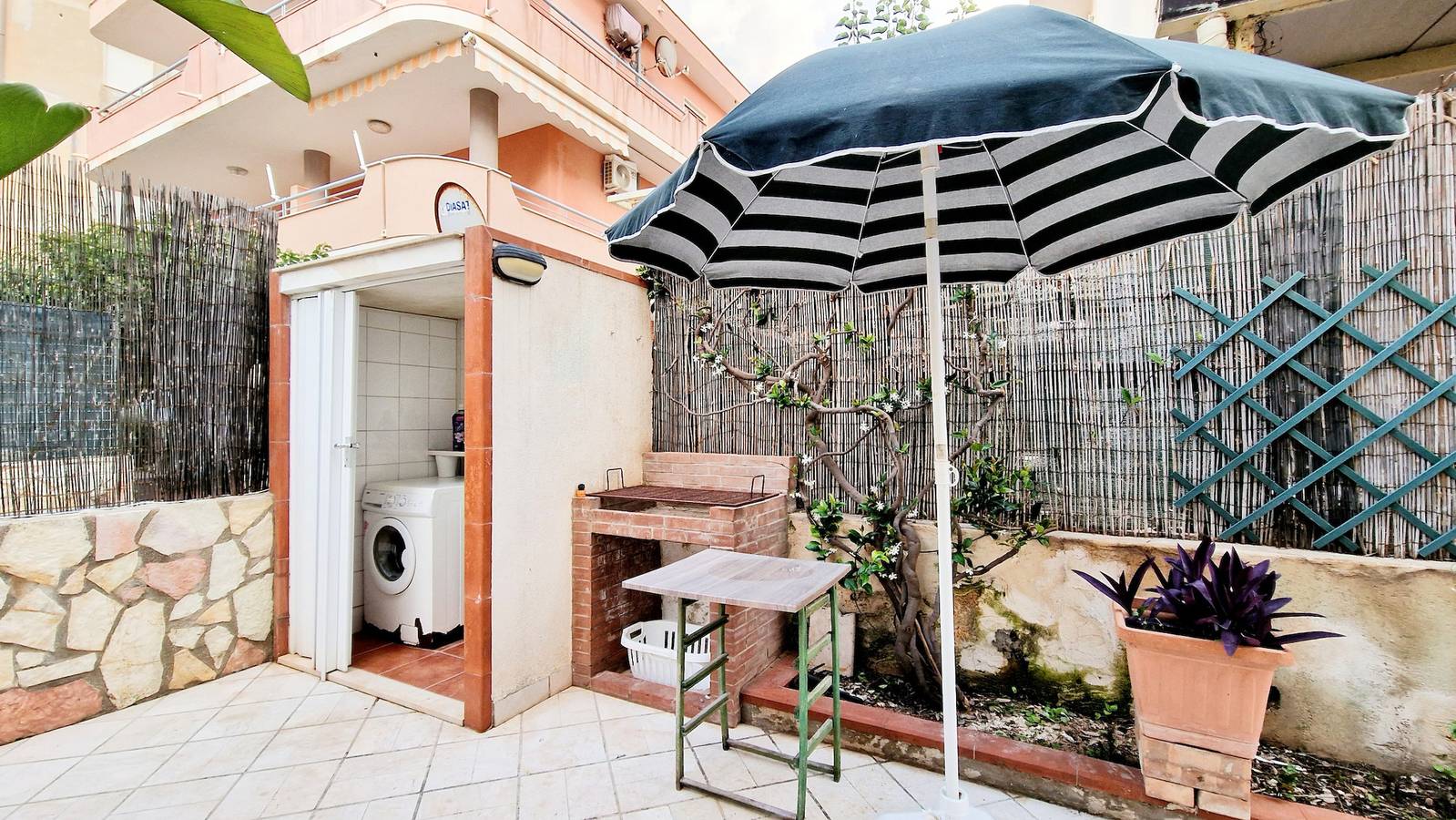 Casa Alamar 100 metri dal mare in Alcamo Marina, Alcamo