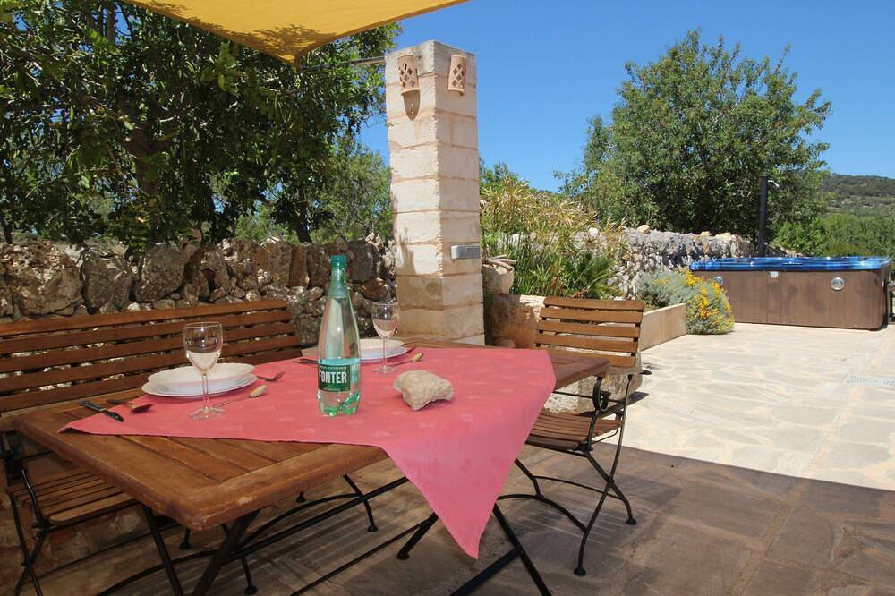 Nice cottage for a couple who loves romantic places! in S'Alqueria Blanca, Santanyí