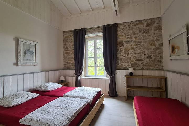 Location de vacances pour 6 personnes, avec terrasse ainsi que jardin et piscine à Montlaur (Languedoc-Roussillon) - 2