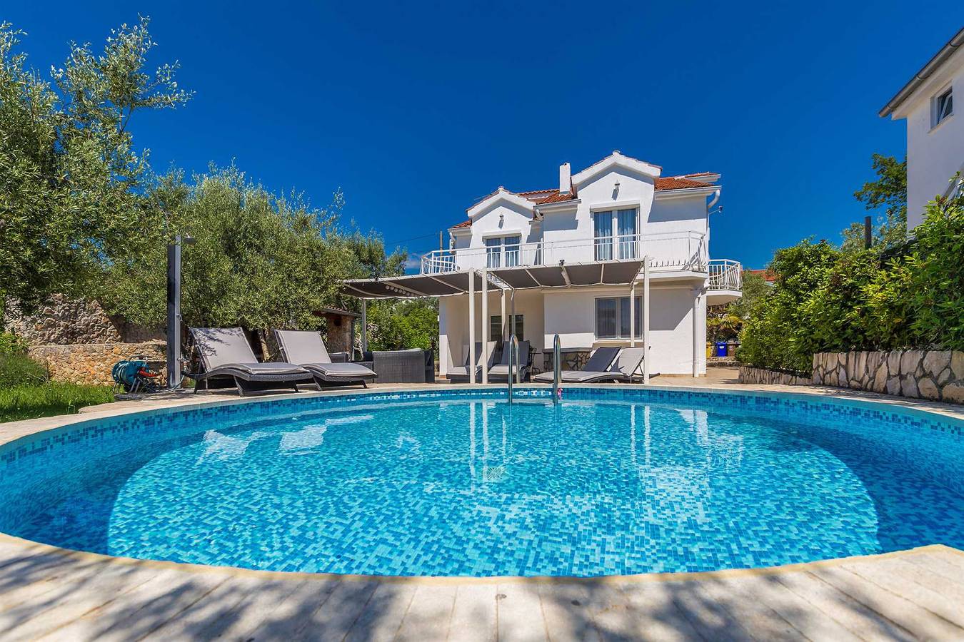 Apartamento entero, Casa de vacaciones Jardín De Olivos in Krk Ciudad, Krk (isla)