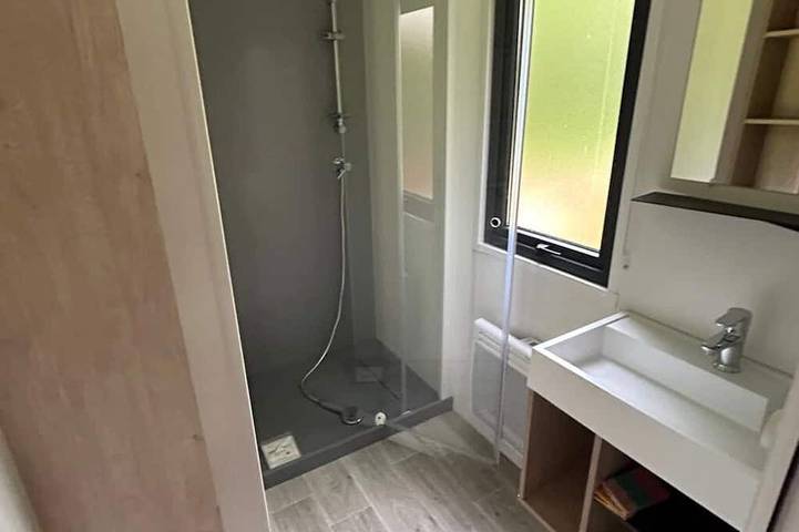 Mobil home pour 7 personnes dans Chateau De La Vigne - 4
