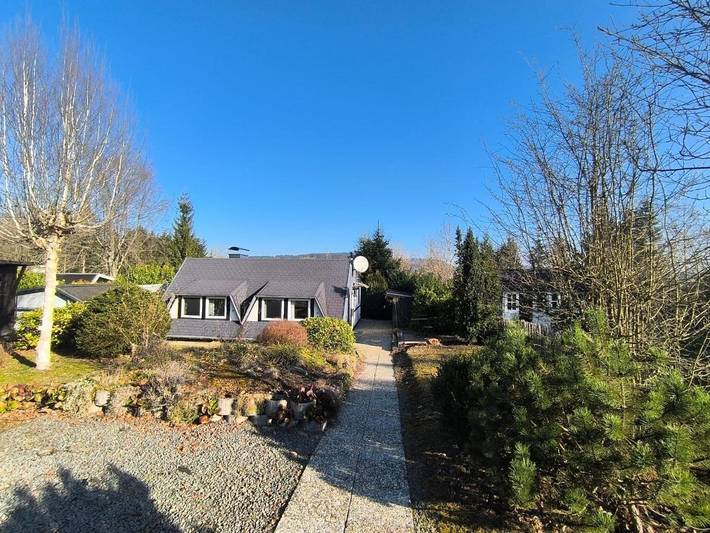 Ferienhaus für 4 Personen, mit Kinderpool und Ausblick sowie Garten, mit Haustier in Gerolstein - 2