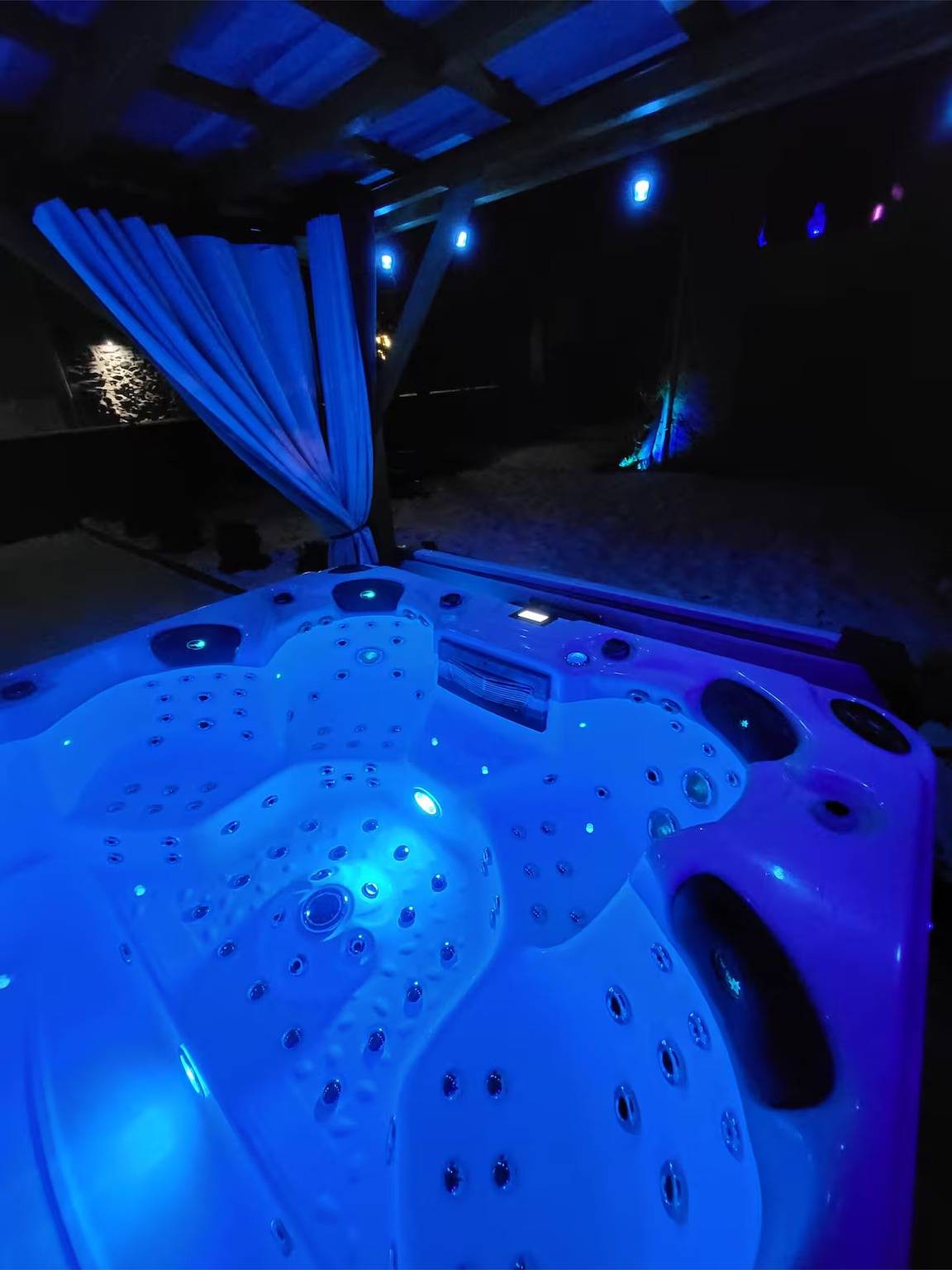 Relajación Ski Bici Senderismo Spa Jacuzzi Piscina Sauna Billar Bar 10 habitaciones 250 m² Jardín Ping Pong in Le Bourg-d'Oisans, Parque Nacional de los Ecrins