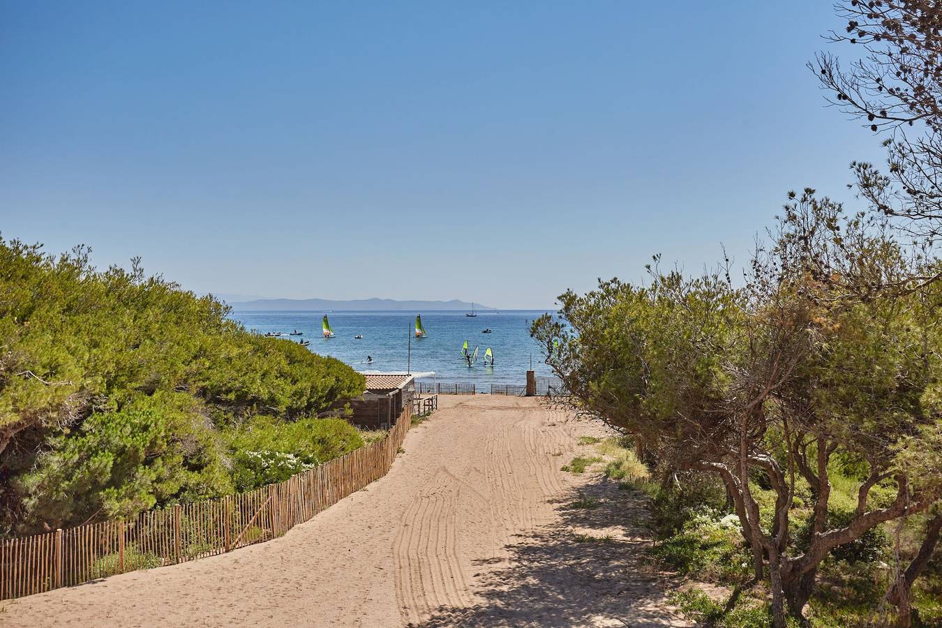 Ganzes Studio, Studio für 2 Personen mit Balkon in La Bergerie, Hyeres