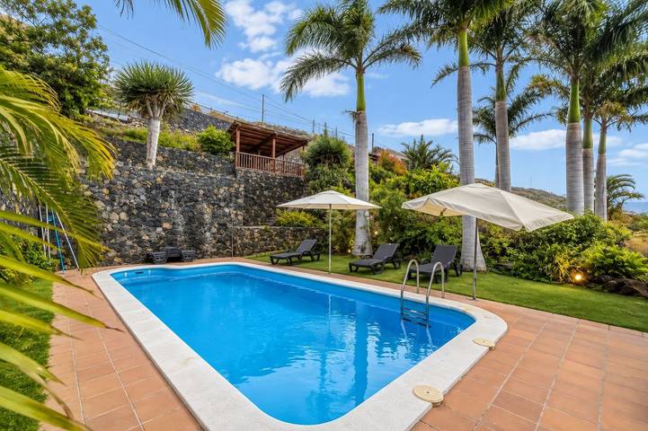 Ferienhaus für 2 Personen, mit Balkon und Terrasse sowie Pool in Villa de Mazo