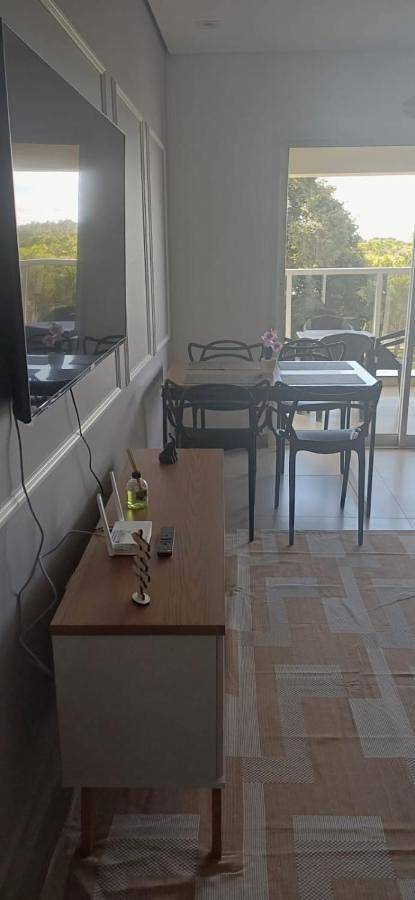 Casas e apartamentos de temporada para 4 pessoas, com vista e piscina e ainda balcão em Rifaina