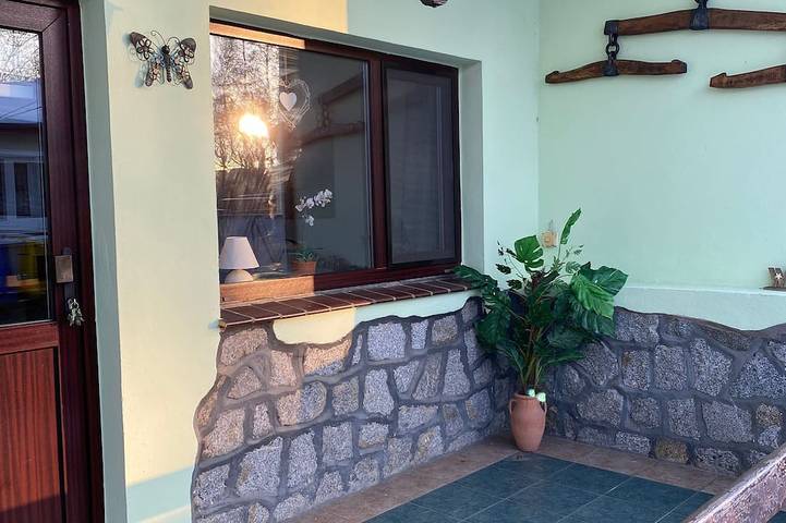 Bungalow für 3 Personen, mit Terrasse und Garten