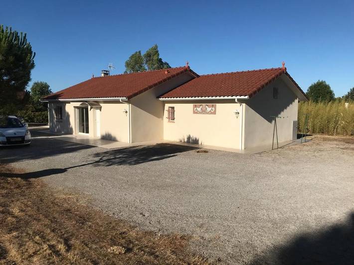 Location de vacances pour 6 personnes, avec jardin ainsi que jacuzzi et terrasse à Gramat - 3
