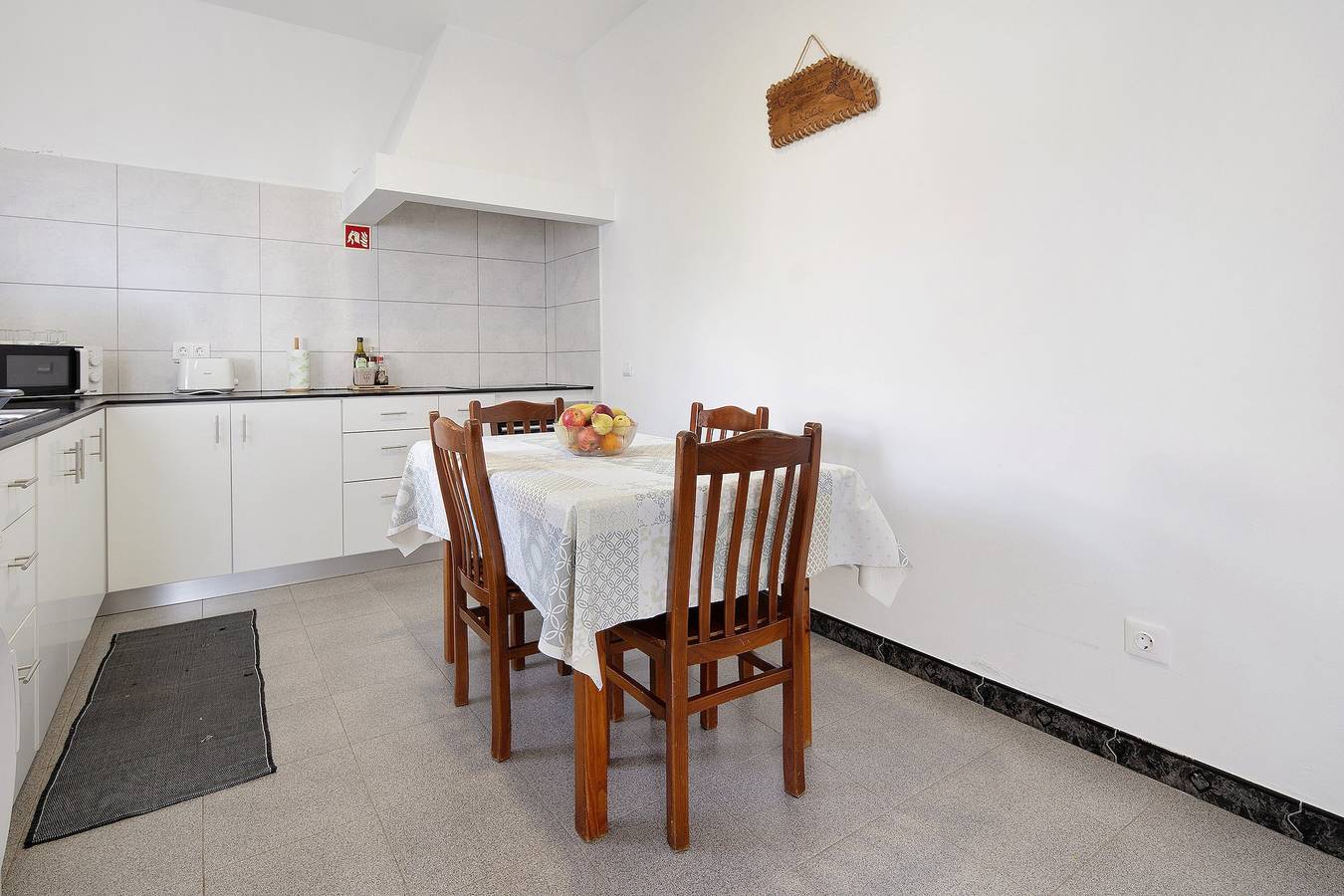 Ferienhaus 'Carmen's Place' mit Meerblick, Gemeinschaftsgarten und Wlan in Ponta Garça, São Miguel