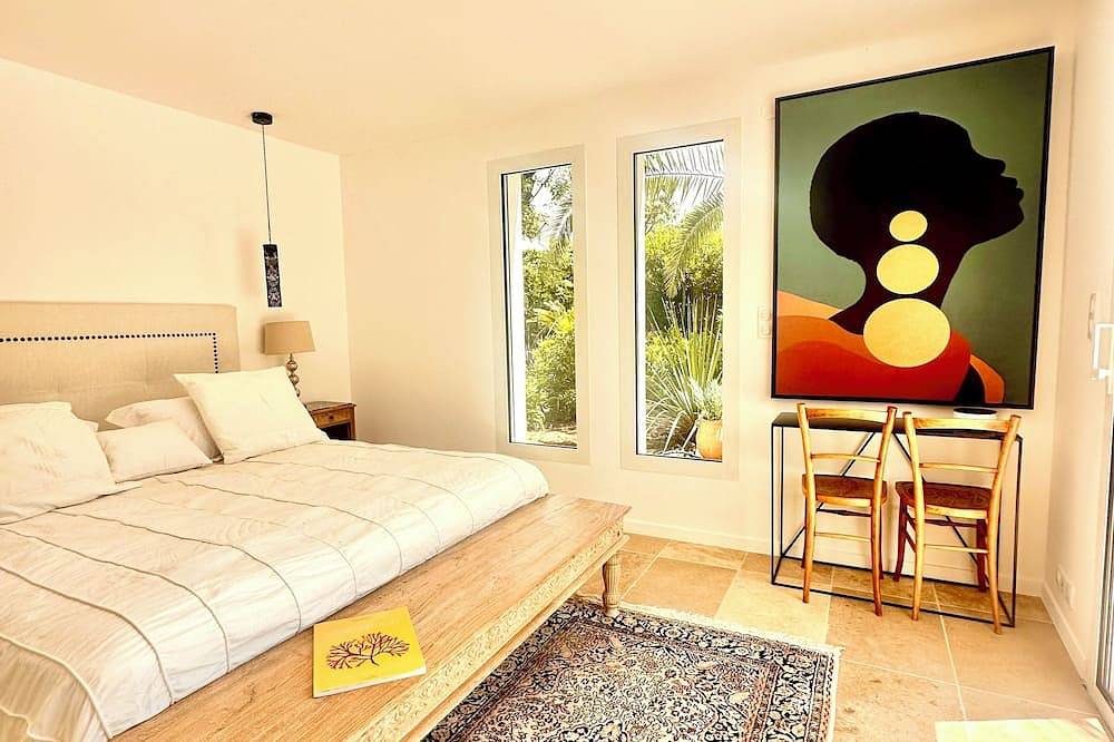 Villa Les Pieds Dans L Eau in Porticcio, Grosseto-Prugna