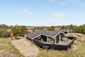 Ferienhaus für 6 Personen, mit Terrasse und Sauna in Søndervig