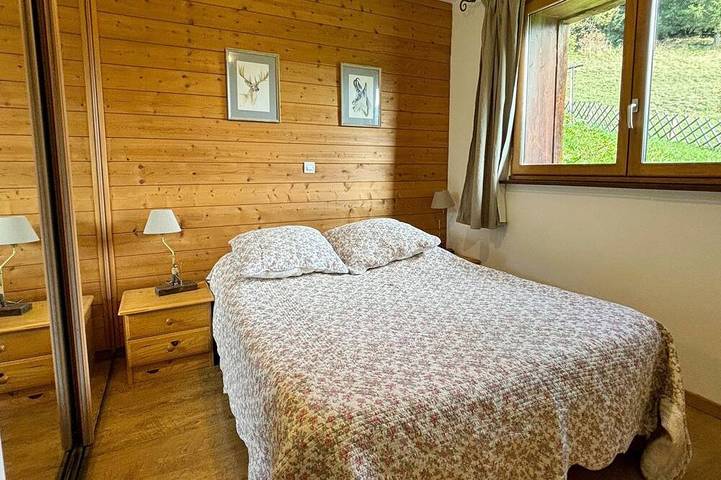 Appartement entier, Appartement dans un chalet à la montagne avec très belle vue sur le Mont-Blanc. in Praz-sur-Arly, Pays du Mont-Blanc