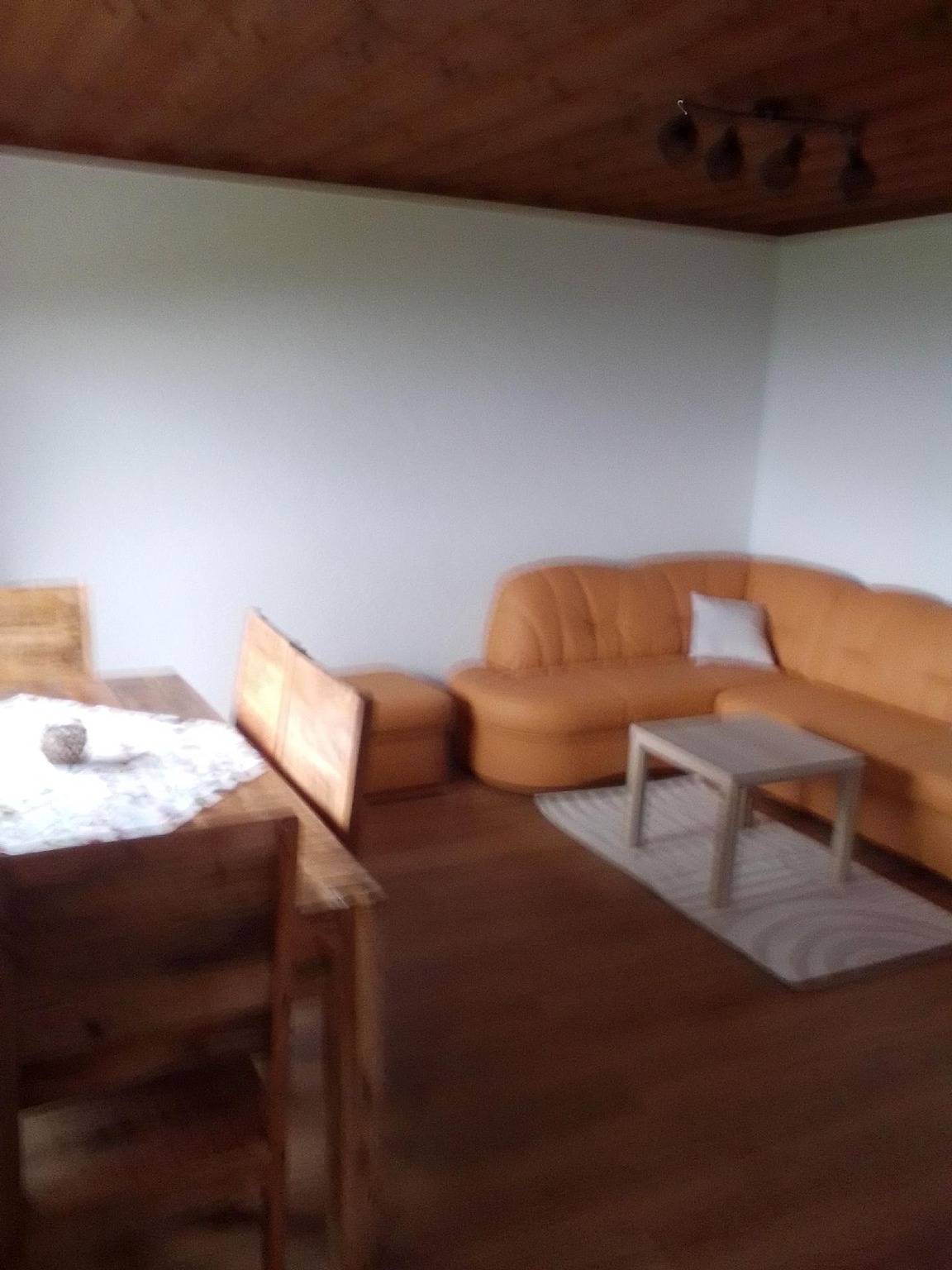 Ganze Ferienwohnung, Ferienwohnung in Zandt mit Garten und Grill in Zandt, Ostbayern