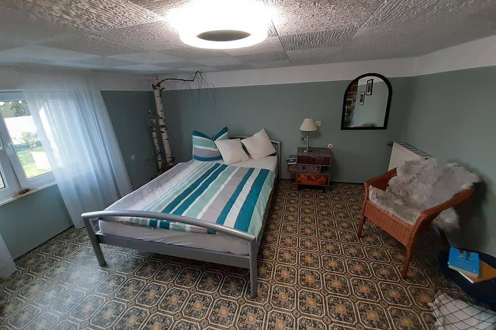 Ferienhaus Zum Hochstein - 4-Bett-Ferienhaus Dusche/Wc, 2 Schlafräume in Ettringen, Osteifel