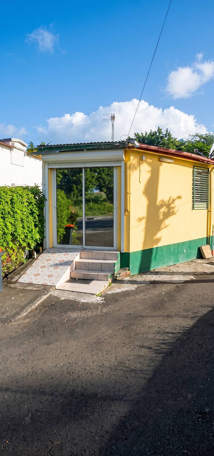 Casa cómoda en Baie-Mahault con aire acondicionado in Baie-Mahault, Guadalupe