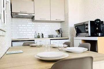 Gîte pour 4 personnes, avec balcon dans Gare du Club Med Cocody