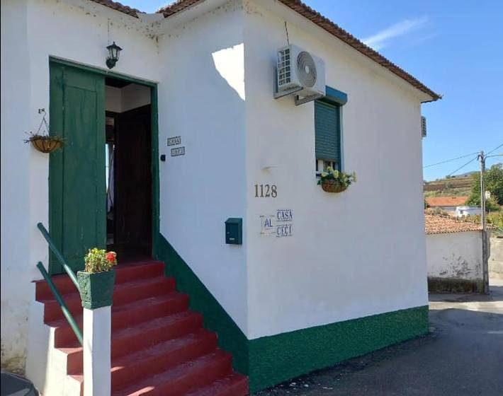 Location de vacances pour 9 personnes, avec jardin ainsi que piscine et vue dans Mesão Frio - 2