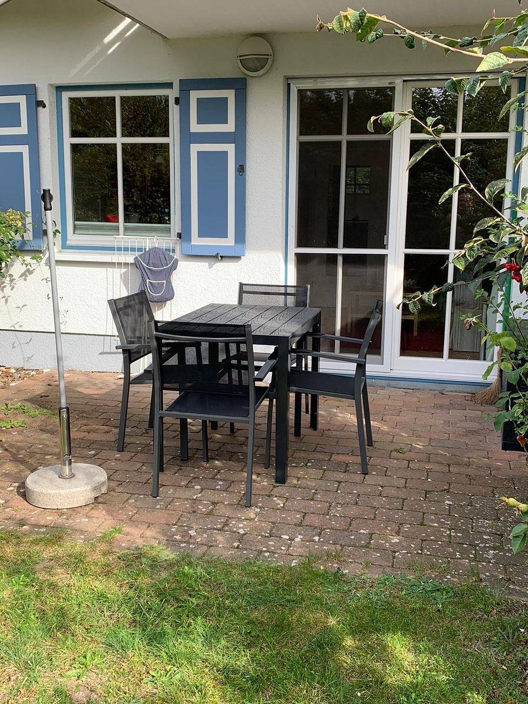 Ganze Wohnung, Eg Fewo unterm Reetdach nahe des Hafens Wieck mit Sauna - Darß-Traum in Wieck am Darß, Fischland - Darß - Zingst