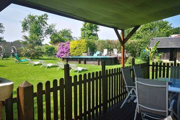Gîte pour 6 personnes, avec terrasse ainsi que jardin et piscine à Notre-Dame-du-Touchet