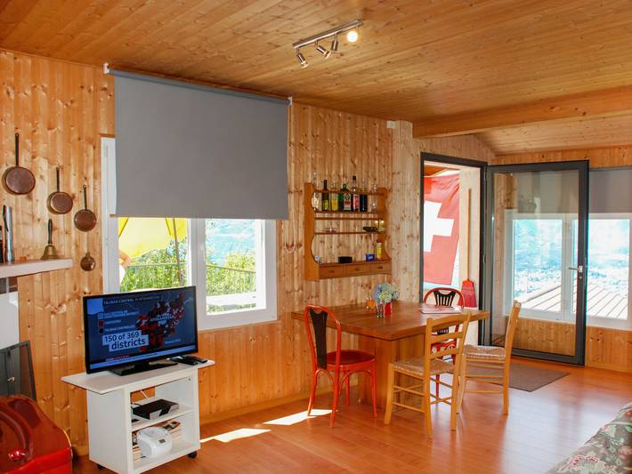 Ferienhaus für 4 Personen, mit Terrasse und Garten sowie Ausblick und Seeblick in Gambarogno