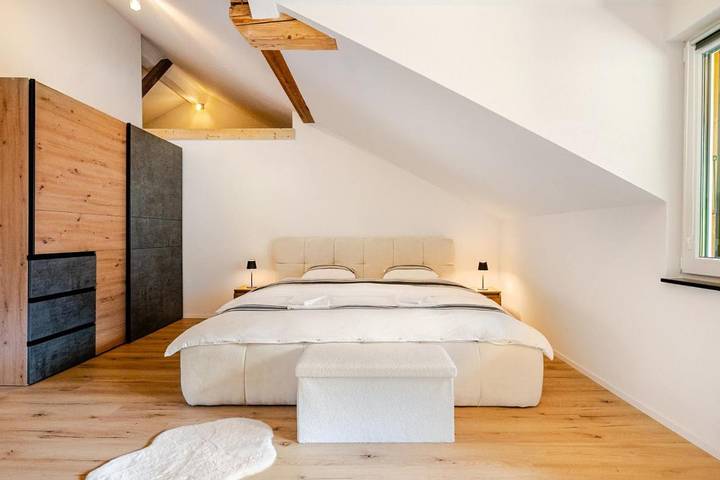 Ferienwohnung für 6 Personen, mit Balkon und Garten sowie Ausblick