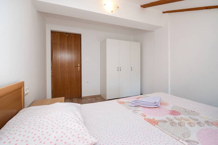 Ferienwohnung für 5 Personen, mit Balkon in Vrsi - 4