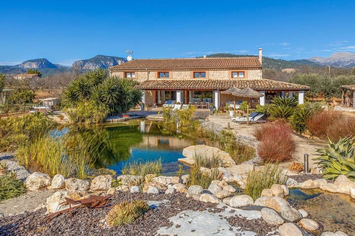 Im Herzen Mallorcas und mit großen Teich - Can Bisbal in Lloseta, Mallorca Inselmitte