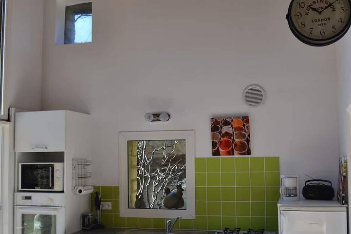 Gîte pour 4 personnes, avec piscine et jardin à Châteauneuf-de-Bordette - 2