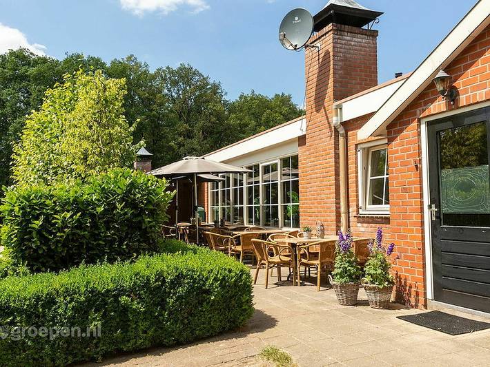 Vakantiehuis voor 38 personen, met balkon/terras en terras in Haaksbergen