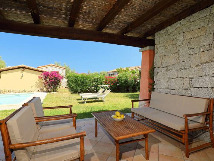 Location de vacances pour 6 personnes, avec terrasse et jardin, animaux acceptés à Castiadas - 2