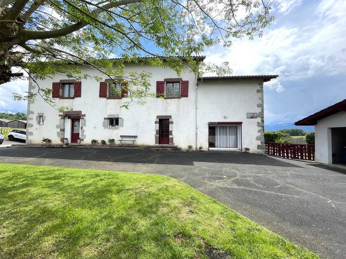 Gîte pour 4 personnes, avec Terrasse et Jardin