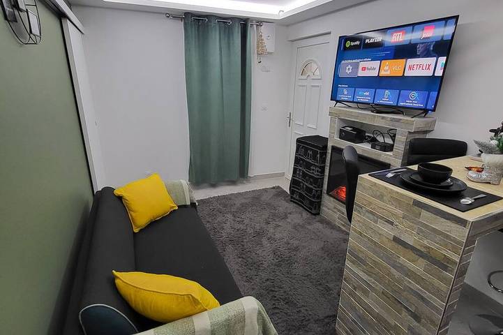 Ganze Wohnung, Lovely Studio in Bagnolet, Seine-Saint-Denis