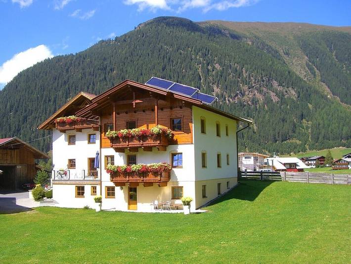 Ferienhaus für 8 Personen, mit Garten in Niederthai