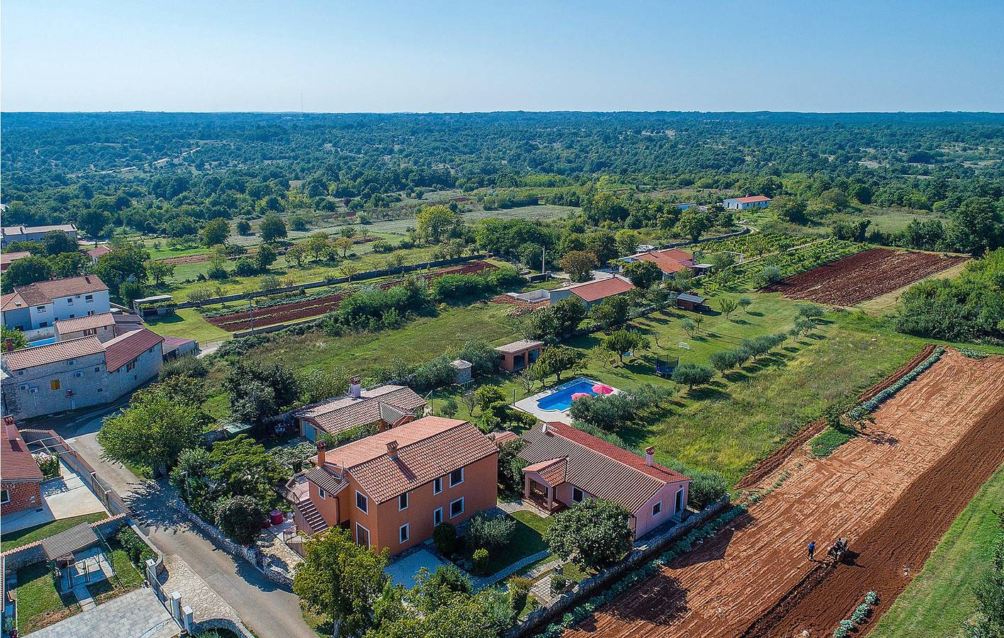 Moderne 2-Zimmer-Wohnung mit Pool und Terrasse in der Nähe des Stadtzentrums von Rajki in Barban, Südküste Istrien