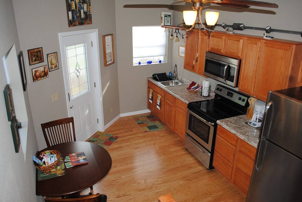 Walk to Wineries - malerisches Dorf - Grill - Terrasse - Wifi - Amazing Shower in Alto Pass, Union County (IL)