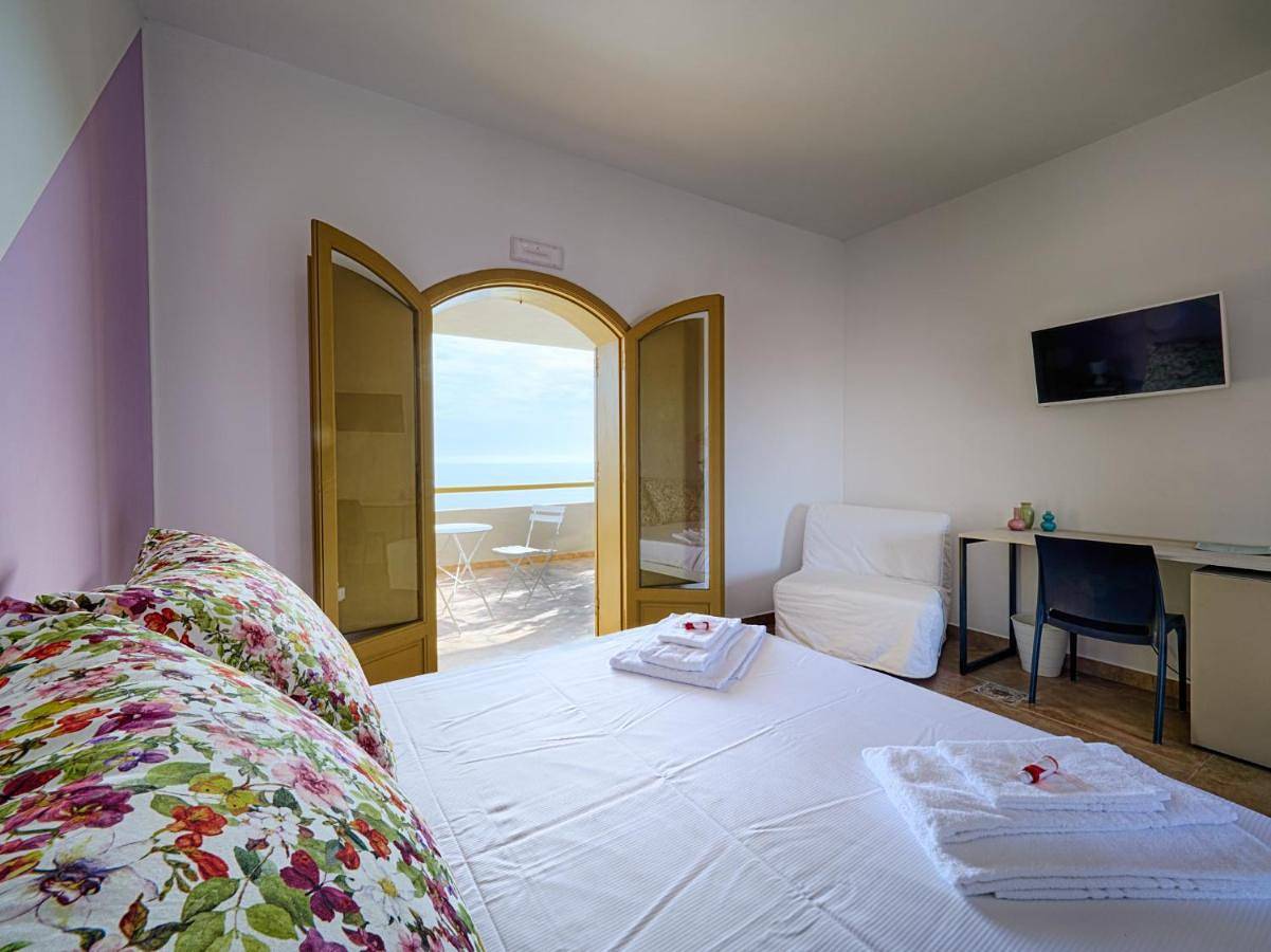 Standard Double Room in Punta Braccetto, Santa Croce Camerina
