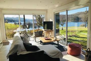 Location de vacances pour 16 personnes, avec jardin et balcon dans Lac de la Raviège