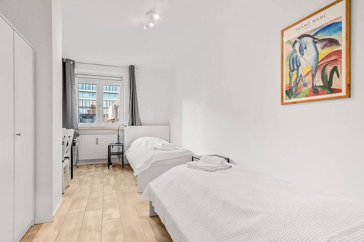 Ferienwohnung für 9 Personen, mit Balkon in München Schwabing - 3