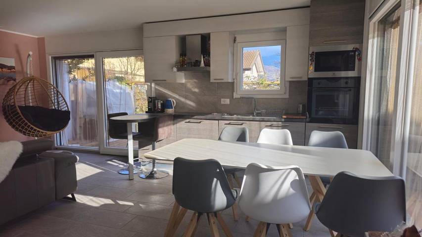 Location de vacances pour 2 personnes, avec terrasse ainsi que vue et jardin à Vionnaz - 4