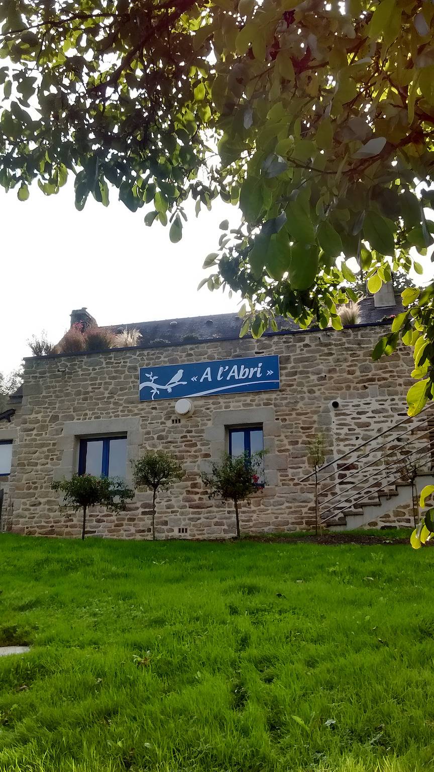 Gîte Ar Maez avec terrasse privée, jardin partagé et Wi-Fi à Saint-Nolff in Saint-Nolff, Parc naturel régional du Golfe du Morbihan