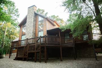 Log Cabin for 12 Guests in Broken Bow, Broken Bow Lake, Picture 2