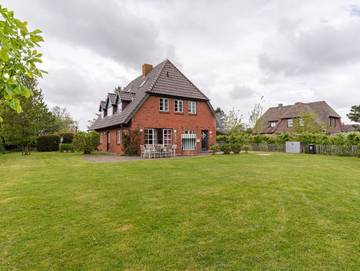 Ferienhaus für 6 Personen, mit Terrasse und Garten, kinderfreundlich in Utersum