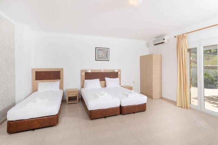 Location de vacances pour 2 personnes, avec jardin et vue, animaux acceptés dans Pefkochori - 3