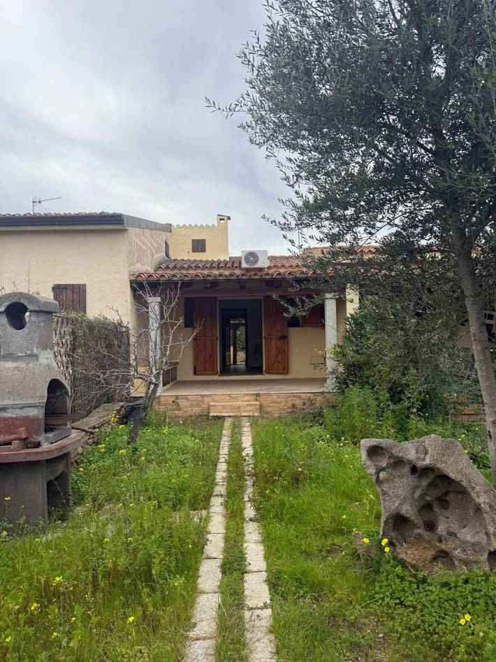 Ferienhaus für 4 Personen, mit Garten in Lu Miriacheddu